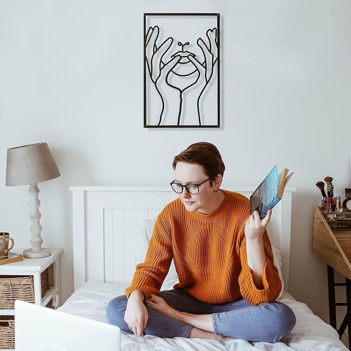 Lisslune | Minimalist Woman Metal Line Art | Black and Gold Metal Wall Art