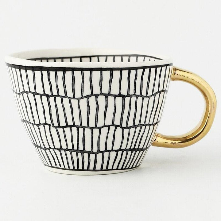 Lisslune | Large hand-painted coffee/mugs - golden handles - 330 ml
