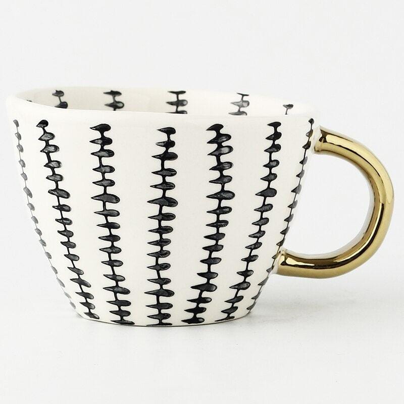 Lisslune | Large hand-painted coffee/mugs - golden handles - 330 ml