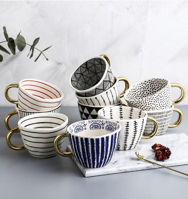Lisslune | Large hand-painted coffee/mugs - golden handles - 330 ml