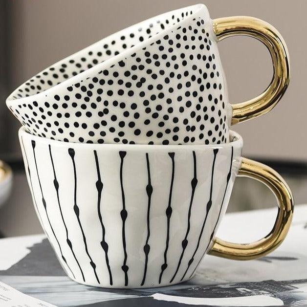 Lisslune | Large hand-painted coffee/mugs - golden handles - 330 ml