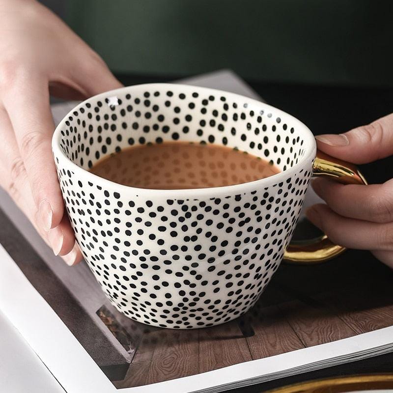 Lisslune | Large hand-painted coffee/mugs - golden handles - 330 ml