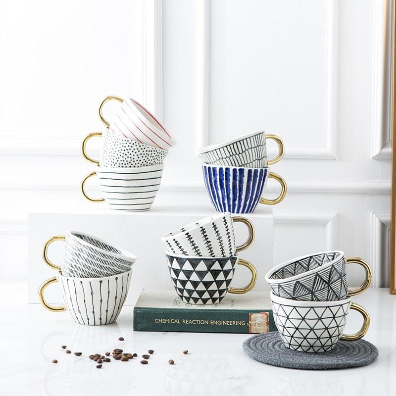 Lisslune | Large hand-painted coffee/mugs - golden handles - 330 ml