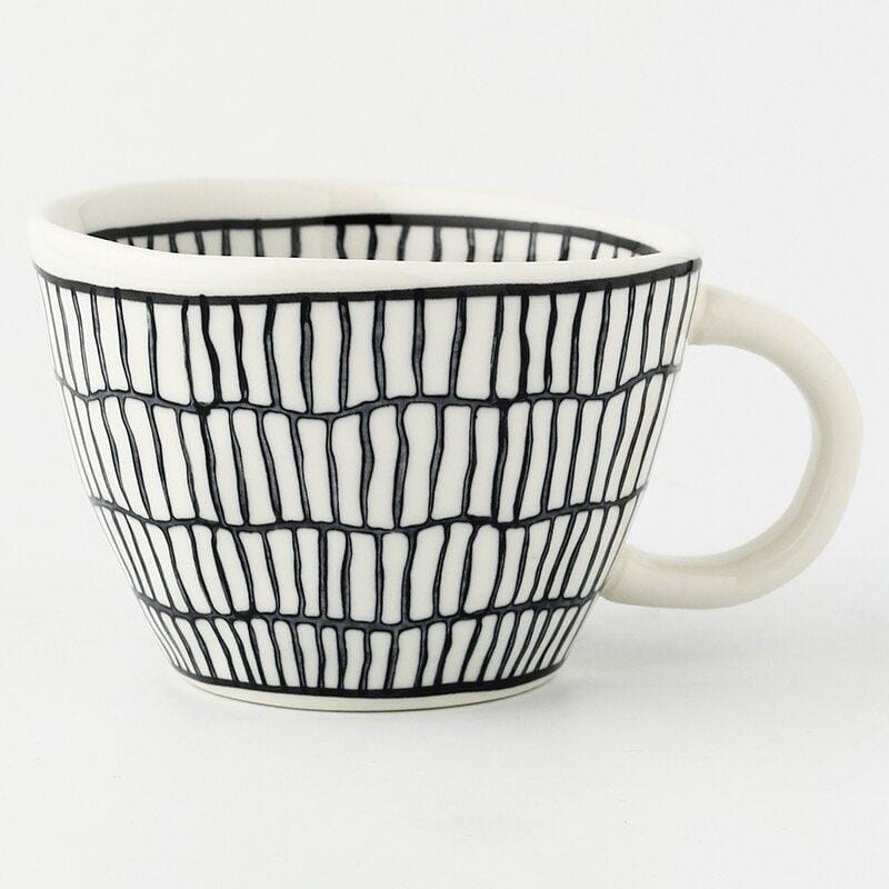 Lisslune | Large hand-painted coffee/tea cups - White handles - 330 ml