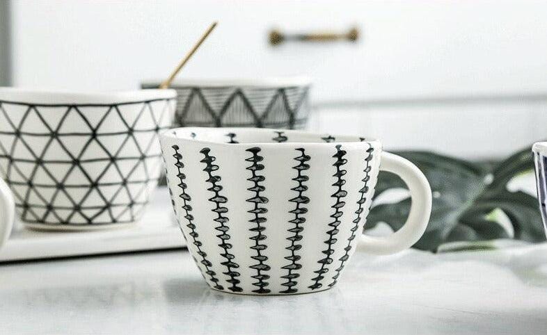Lisslune | Large hand-painted coffee/tea cups - White handles - 330 ml