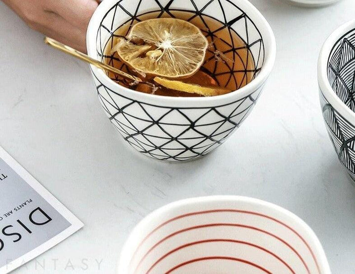 Lisslune | Large hand-painted coffee/tea cups - White handles - 330 ml