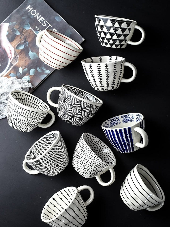 Lisslune | Large hand-painted coffee/tea cups - White handles - 330 ml