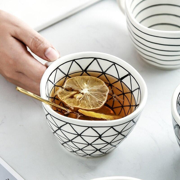 Lisslune | Large hand-painted coffee/tea cups - White handles - 330 ml