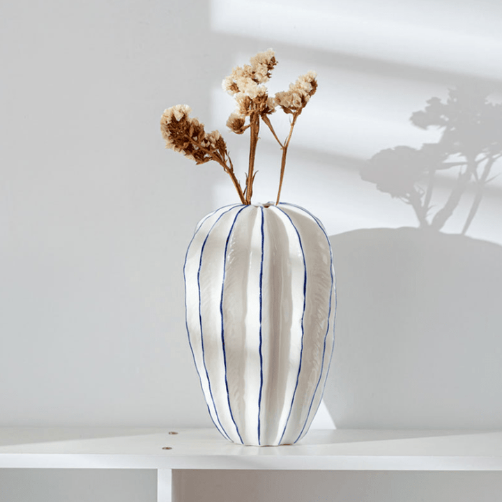 Lisslune | Starfruit Porcelain Vase