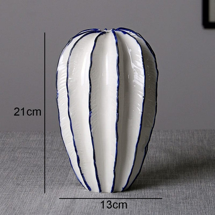 Lisslune | Starfruit Porcelain Vase