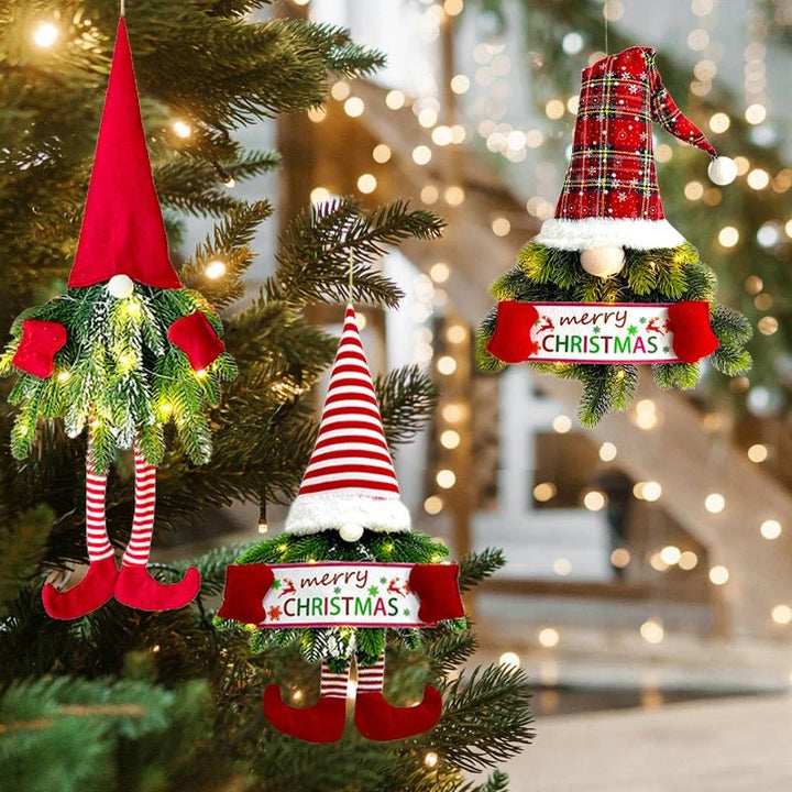 Lisslune | Santa Gnome with Christmas Wreath and Sparkling LED Lights – Perfect for Front Door, Wall, or Window Festive Magic