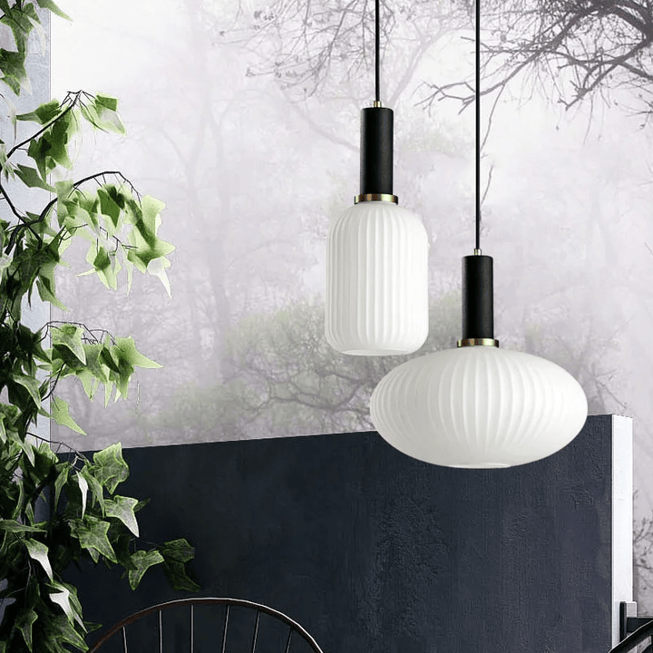 Lisslune | LuxePrism – Sleek Glass Pendant Light with a Touch of Luxury