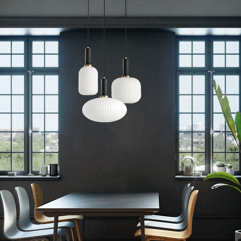 Lisslune | LuxePrism – Sleek Glass Pendant Light with a Touch of Luxury