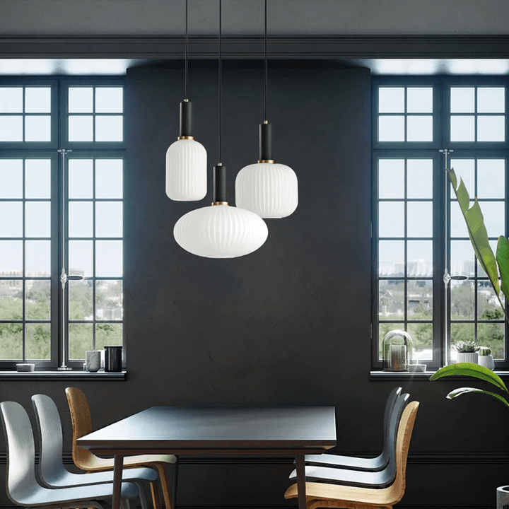 Lisslune | LuxePrism – Sleek Glass Pendant Light with a Touch of Luxury