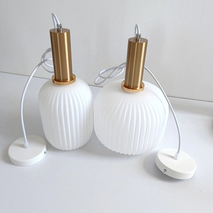 Lisslune | LuxePrism – Sleek Glass Pendant Light with a Touch of Luxury