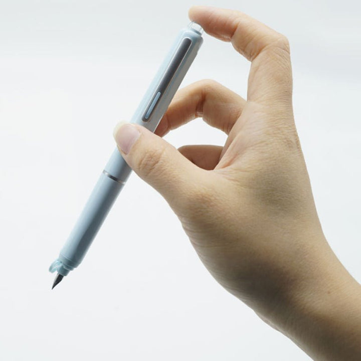 Lisslune | Scriptura Luxury Retractable Fountain Pen | Elegant fountain pen with smooth ink flow and timeless design