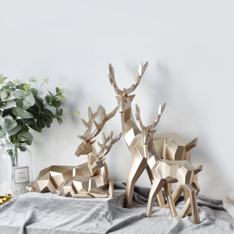 Lisslune | Geometric Reindeer Sculptures