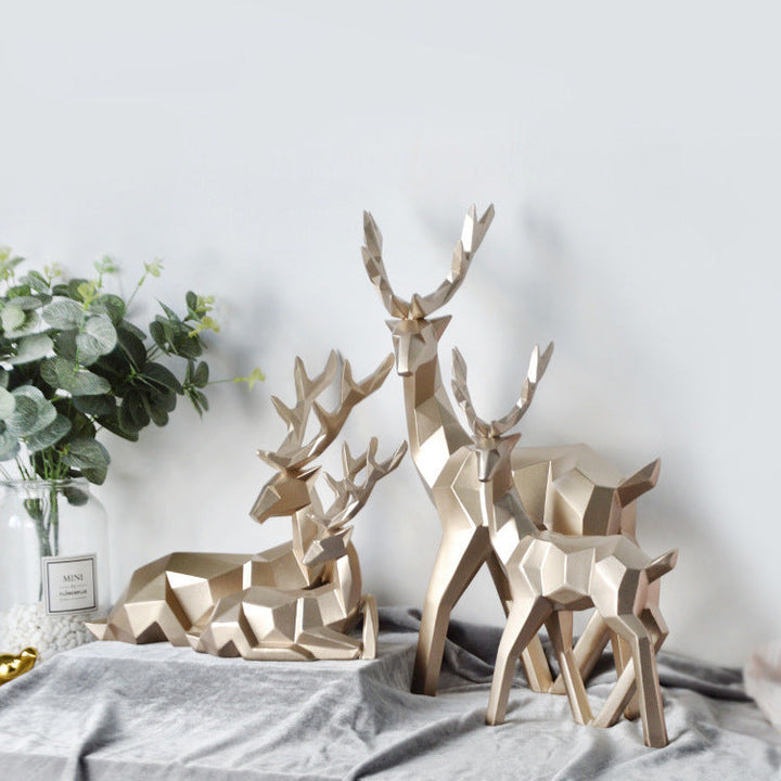Lisslune | Geometric Reindeer Sculptures
