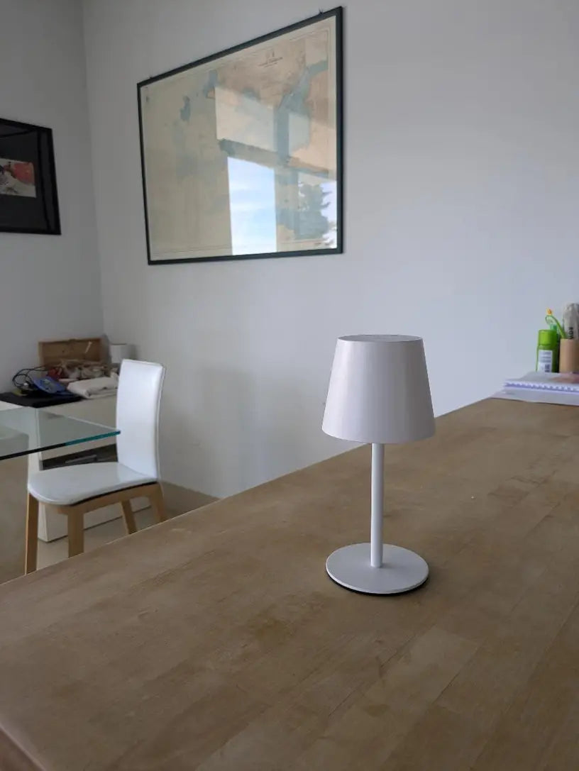 Lisslune | LED Table Lamp – Wireless, Touch Control & Dimmable Light