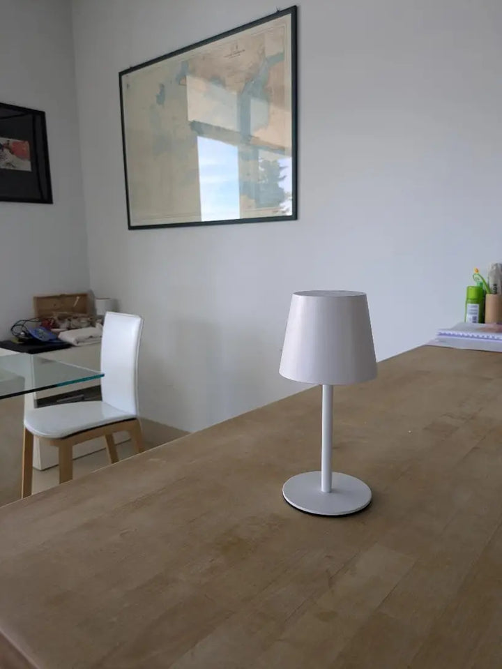 Lisslune | LED Table Lamp – Wireless, Touch Control & Dimmable Light