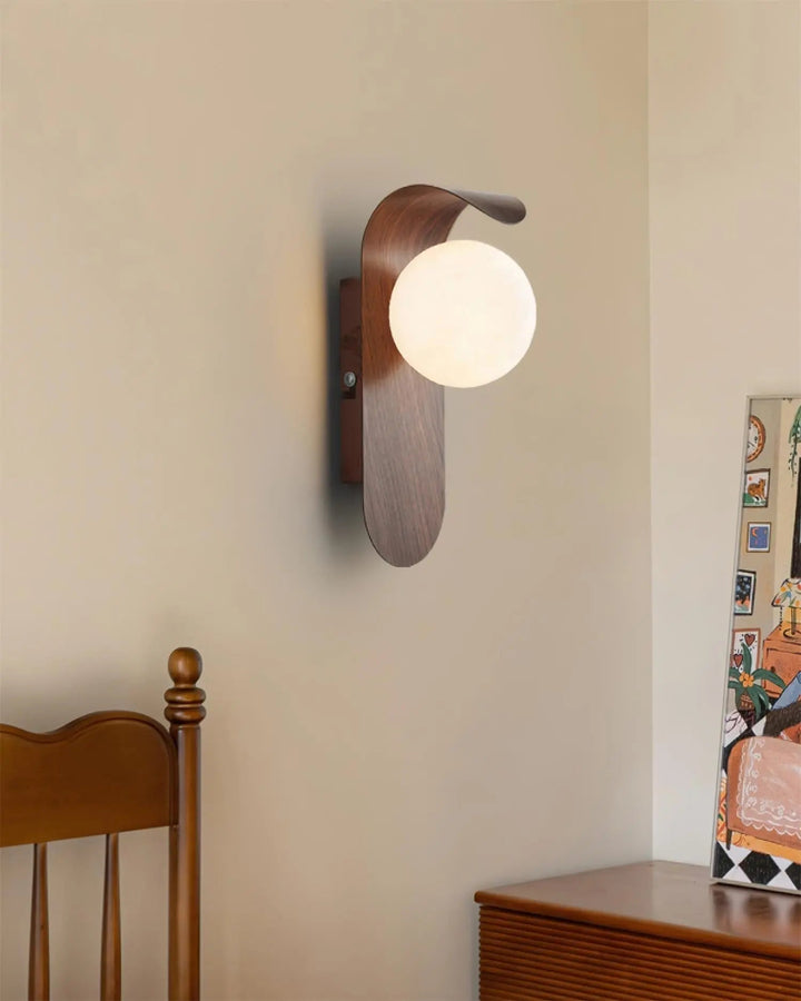 Lisslune | Carlyle Wall Lamp | Stylish Modern Lighting for Any Room