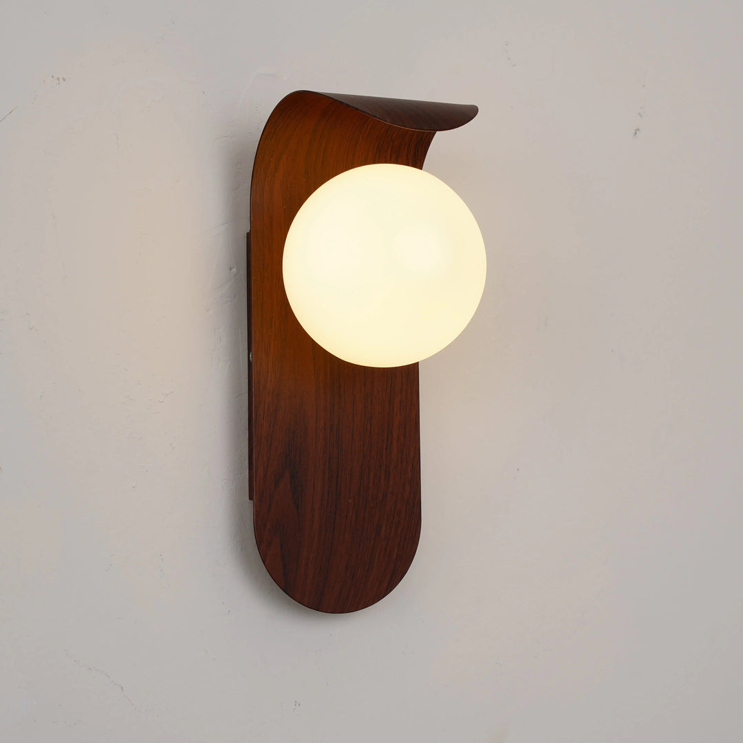 Lisslune | Carlyle Wall Lamp | Stylish Modern Lighting for Any Room