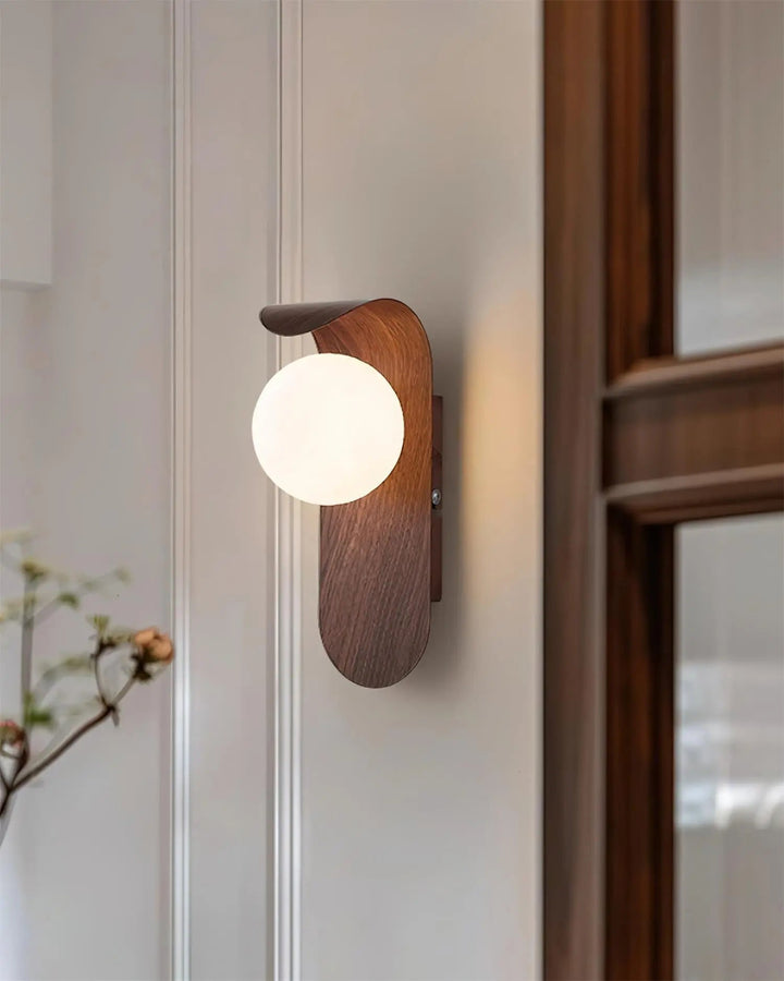 Lisslune | Carlyle Wall Lamp | Stylish Modern Lighting for Any Room