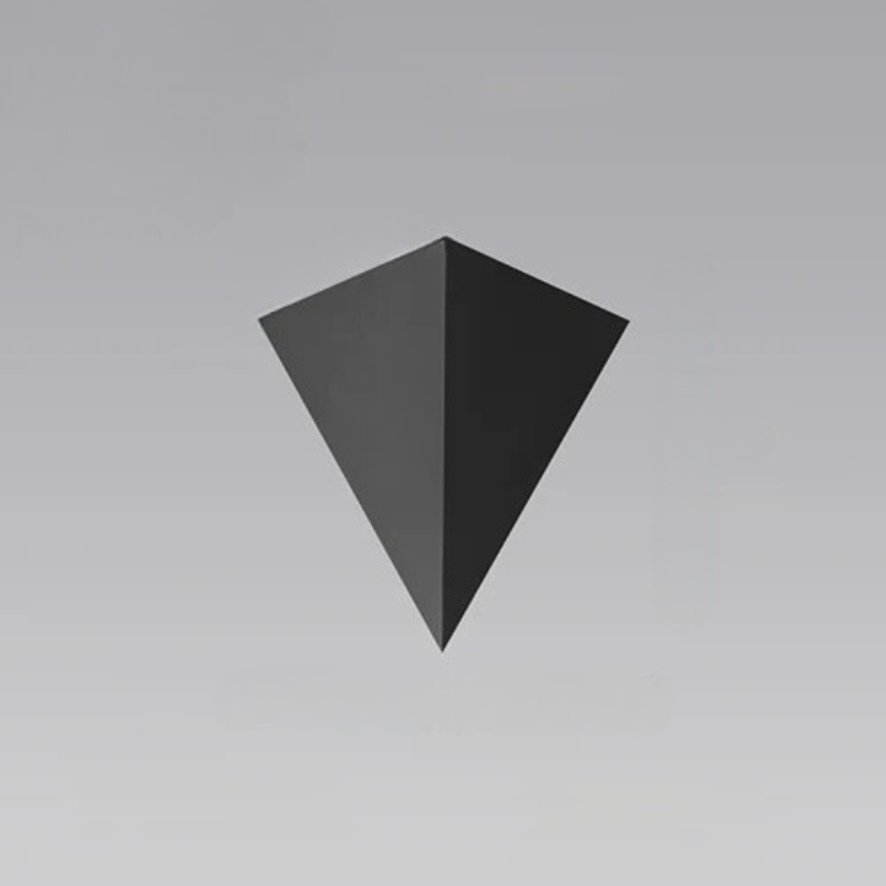 Lisslune | LumiTri - Minimalistic triangular wall lamp