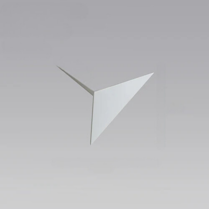 Lisslune | LumiTri - Minimalistic triangular wall lamp