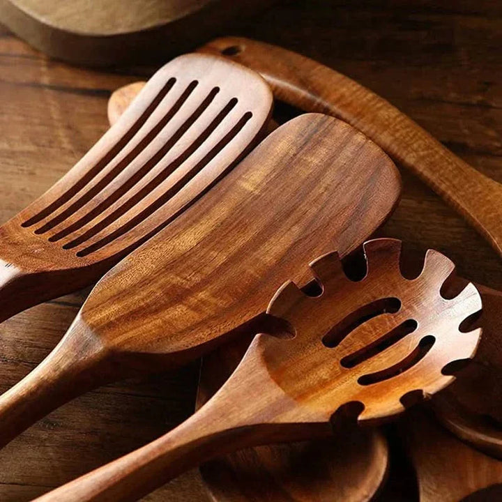 Lisslune | NaturKoch Teak Set – High-quality kitchen utensils made of noble wood