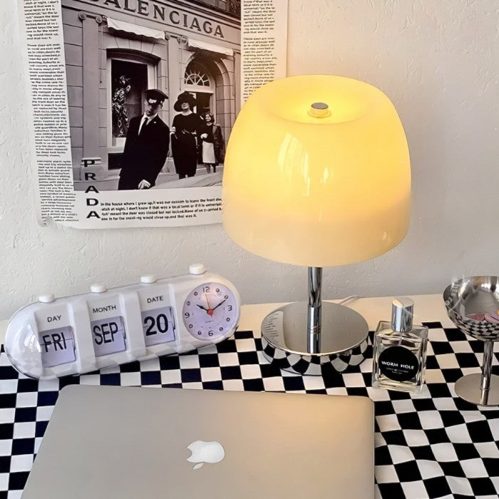 Lisslune | GlowPop - Modern table lamp with lollipop