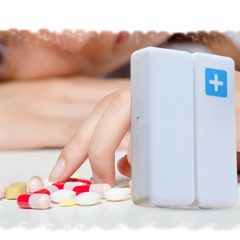Lisslune | 7 Compartments Portable Pill Case