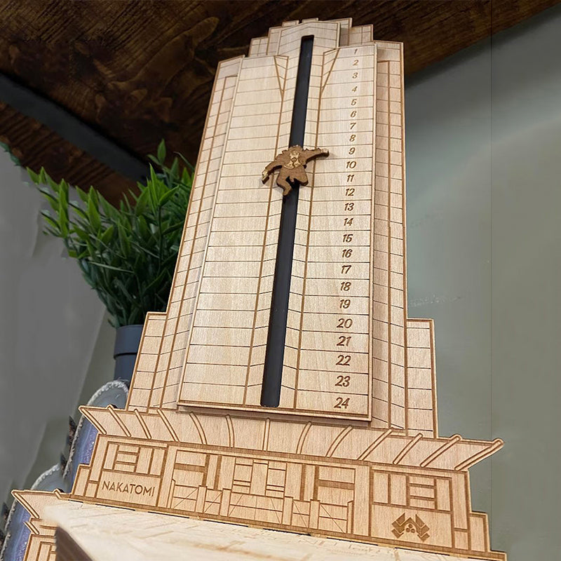 Lisslune | Advent Calendar Bomb Calendar made of wood