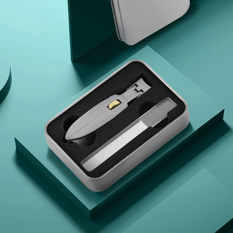 Lisslune | Nail clipper made of stainless steel with a large opening
