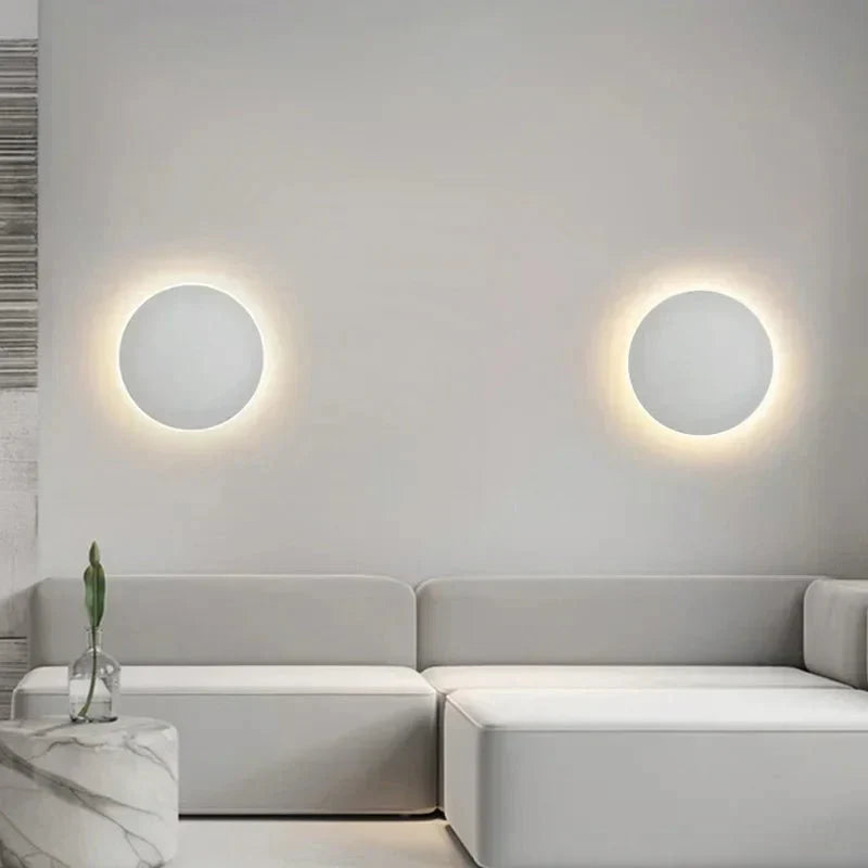 Lisslune | Sleekglow: the perfect LED wall lamp for a modern atmosphere