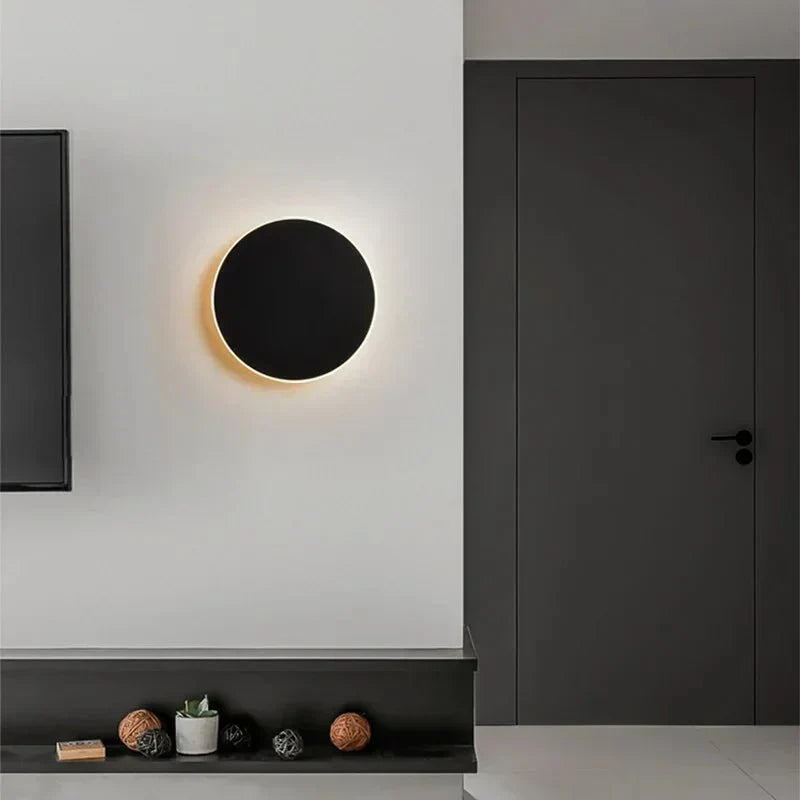 Lisslune | Sleekglow: the perfect LED wall lamp for a modern atmosphere