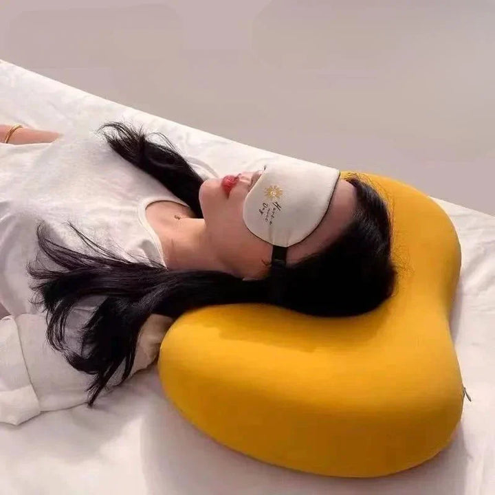 Lisslune | Ergonomic pillow with soft, colorful shape for comfort and relaxation
