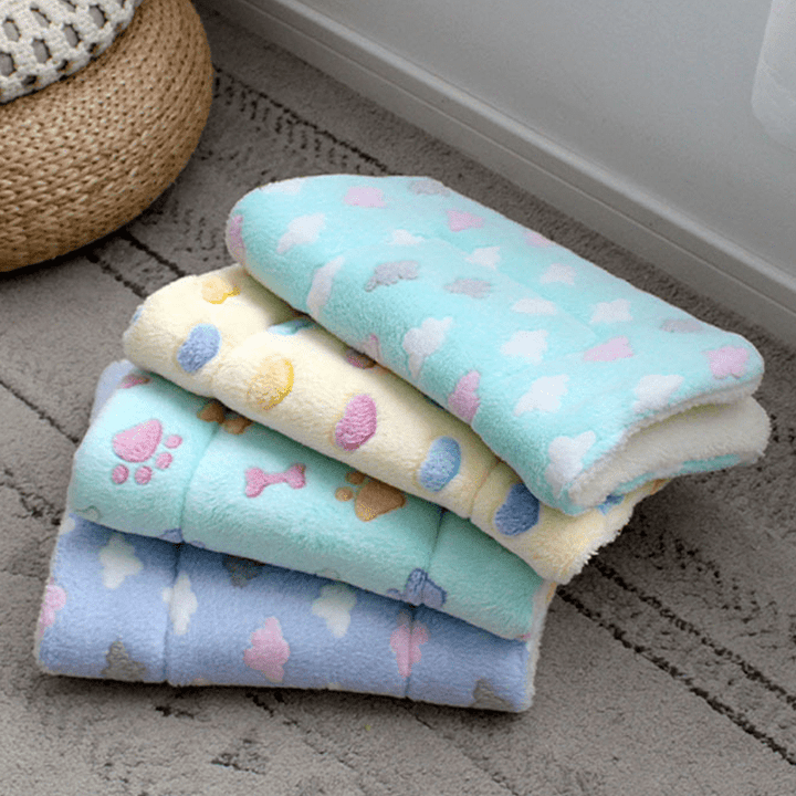 Lisslune | SNUGCLOUD – Fluffy Fleece Pillow for Relaxed Pet Sleep