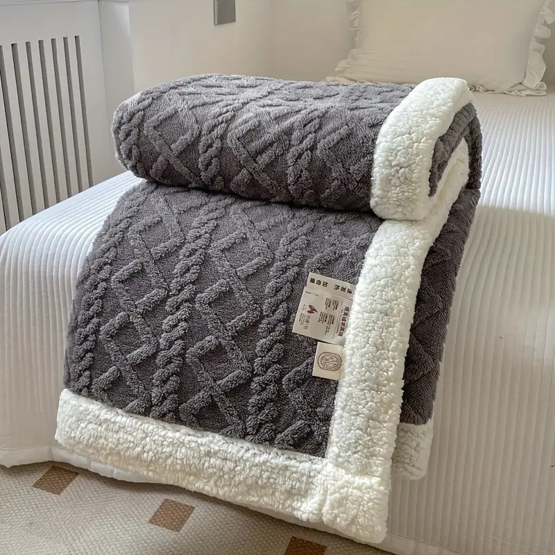 Lisslune | SHERPLY – Reversible Sherpa Fleece Blanket for Year-Round Comfort