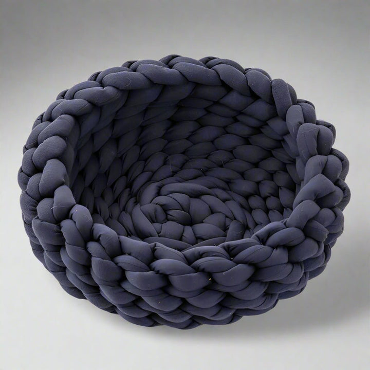 Lisslune | SNUGWOOL – Soft Woolen Basket for Pets with High Edge Support