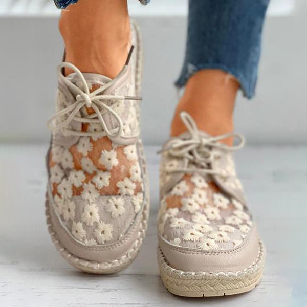 Lisslune | Orthopedic stylish shoe with floral design
