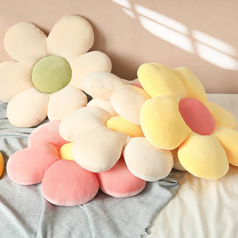 Rynx | Pastel Flower Decorative Pillow