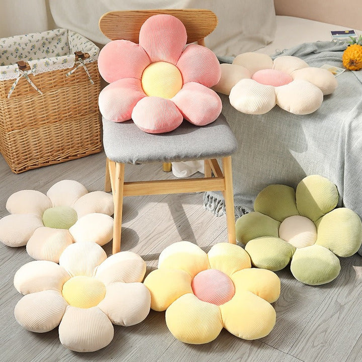 Rynx | Pastel Flower Decorative Pillow