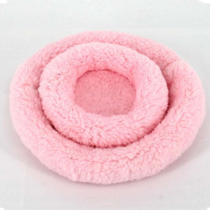 Lisslune | Cozy Winter Haven Pet Bed