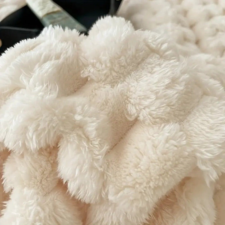 Lisslune | SoftSphere – Incredible Softness for Cozy Warmth
