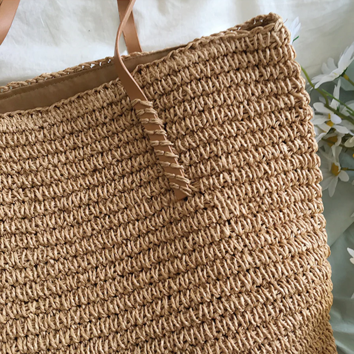 Lisslune | Spacious Handbag with Sturdy Shoulder Strap - TerraWoven