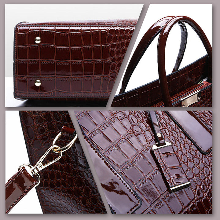 Lisslune | Bag with crocodile embossing.