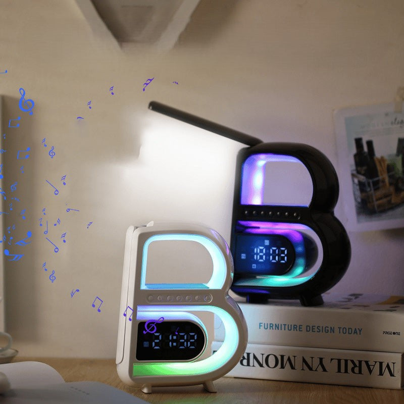 Lisslune | BrightB - LED letter lamp B with clock and shelf