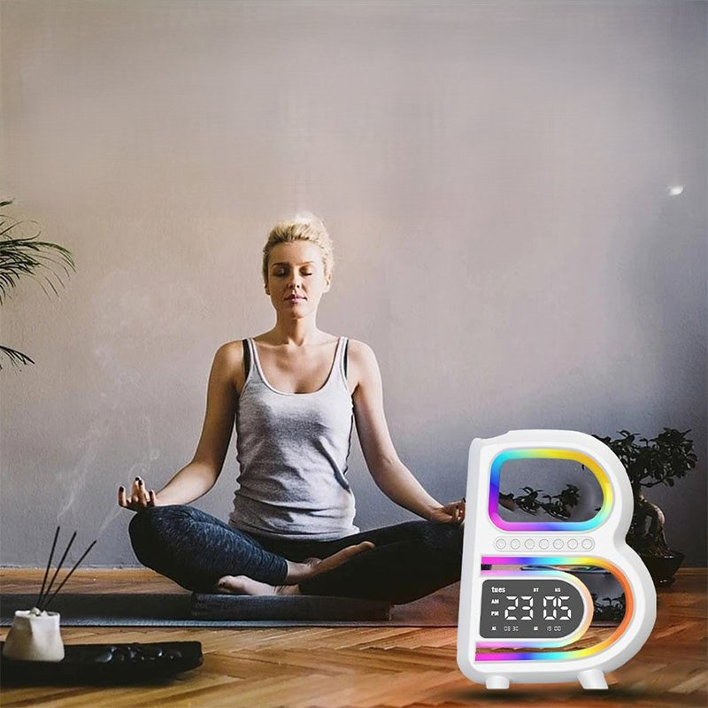 Lisslune | BrightB - LED letter lamp B with clock and shelf