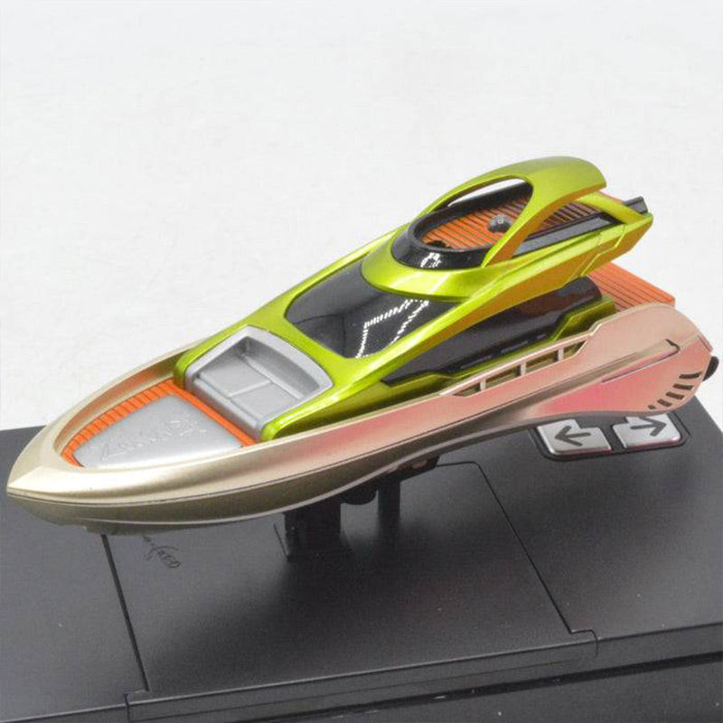 Lisslune | Mini 2.4G RC high-speed boat with LED lights